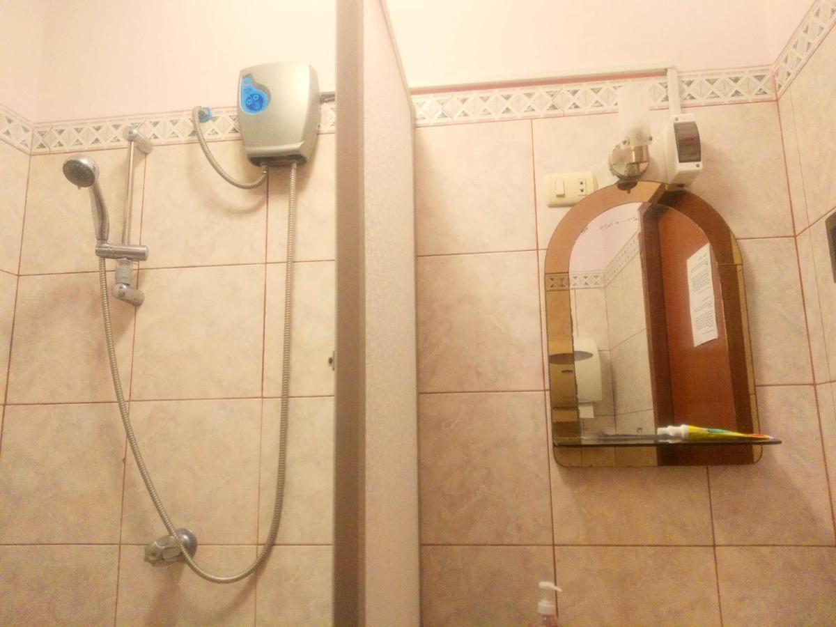 Хостел Lima Backpackers Экстерьер фото
